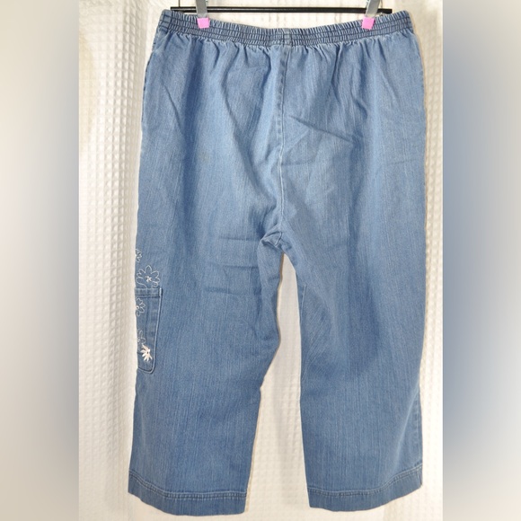 City Blues By Koret Cropped Jeans Women’s Size 14 - Picture 6 of 10